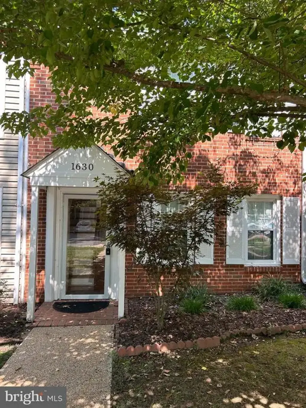 1630 Dryden Way, CROFTON