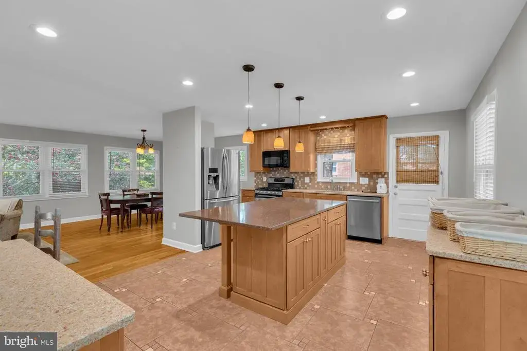 4314 Argonne Dr, FAIRFAX