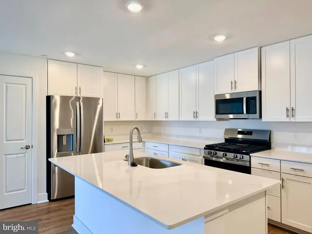 2307 Jacob Francis, TITUSVILLE