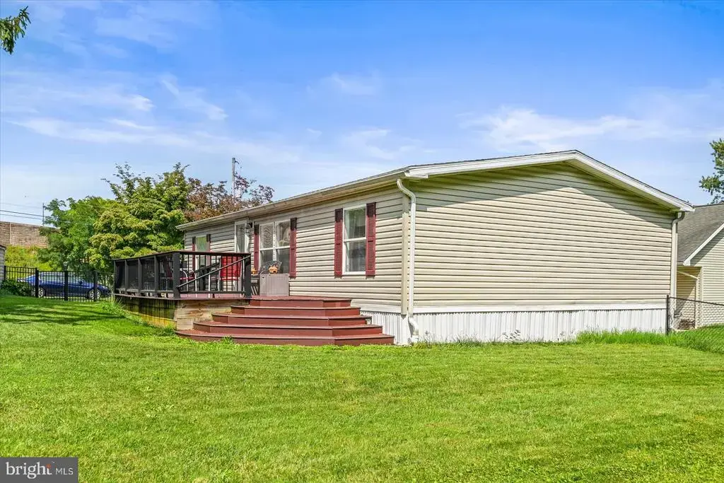 68 Dew Drop Rd, YORK