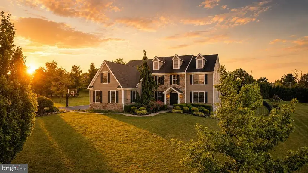 200 Fairway Ct, HARLEYSVILLE