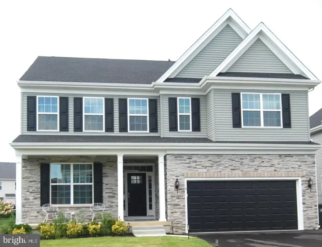 6 Mayfair Ct, LUMBERTON