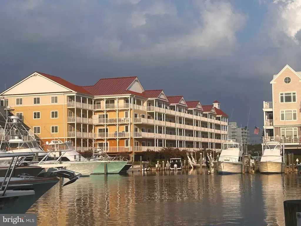 301 14th St #102, OCEAN CITY