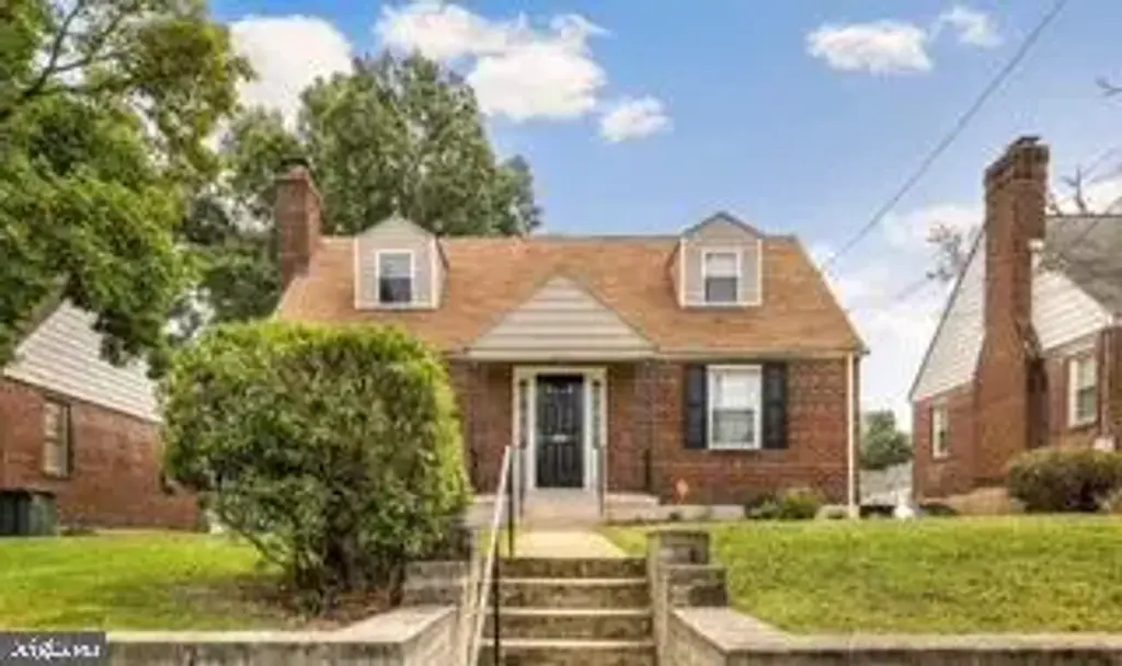 170 Chesapeake St Sw, WASHINGTON