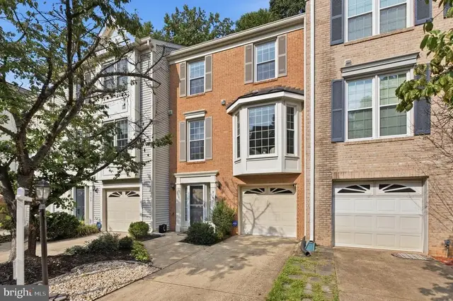 3105 Sutherland Hill Ct, Fairfax