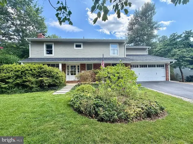 6905 Lemon Rd, Mclean