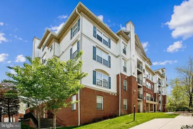 11506 Sperrin Cir #405, Fairfax