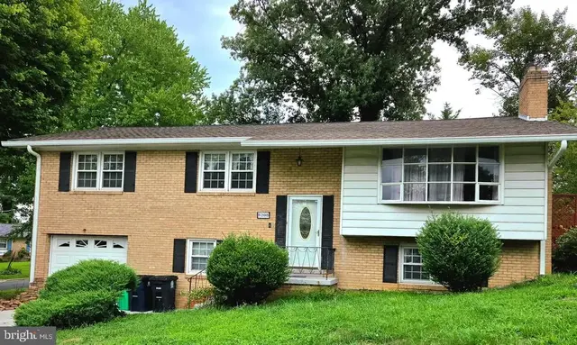 6208 Harley Ln, Temple Hills