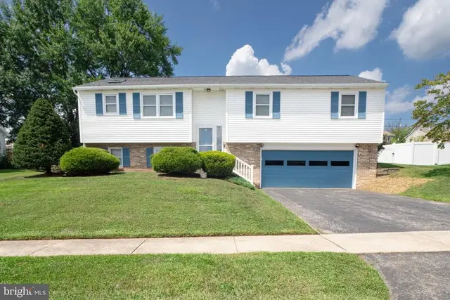 385 E Beaver St, York