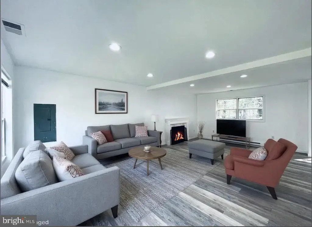 1226 Country Place Drive, TOBYHANNA