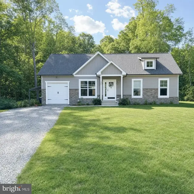 7264 Macedonia Rd, Woodford