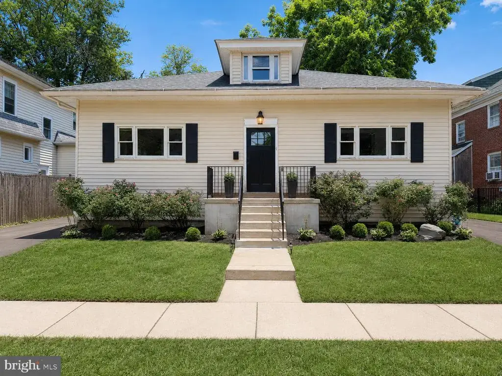 708 Colford, COLLINGSWOOD
