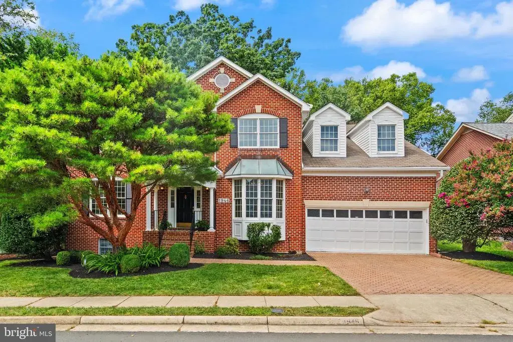 1946 Horse Shoe Dr, VIENNA
