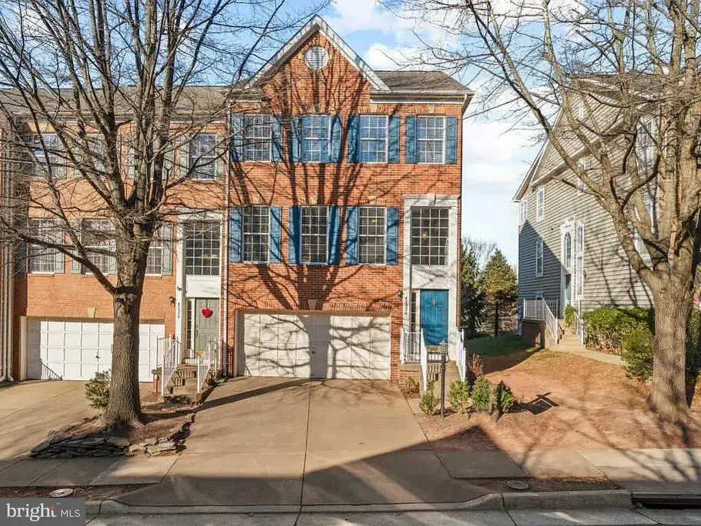 47326 Sterdley Falls Ter, STERLING