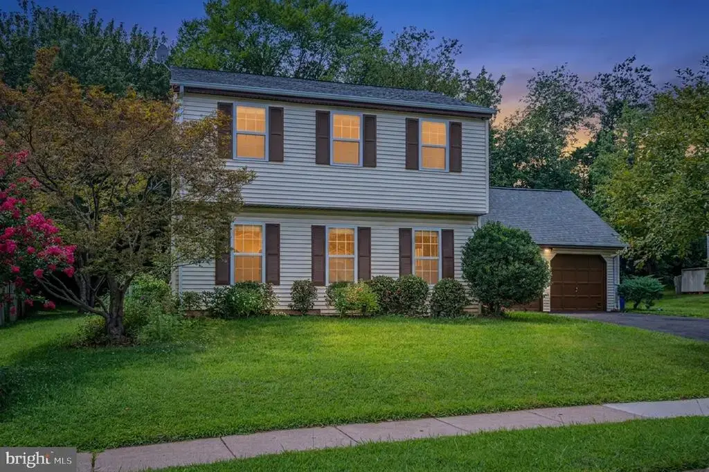 108 Plum Tree Ct, STERLING