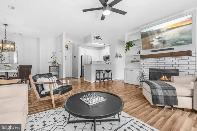 2931 Deer Hollow Way #201, Fairfax