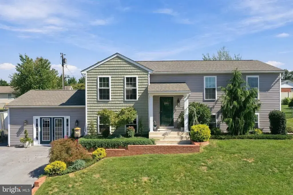 13941 Green Mountain Dr, MAUGANSVILLE