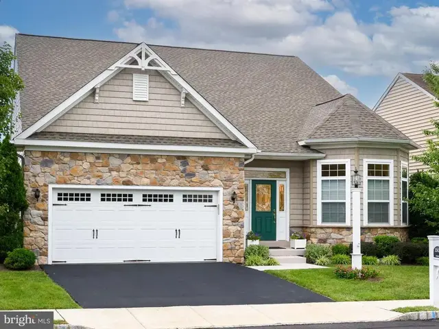 2242 Chandler Ln, Schwenksville
