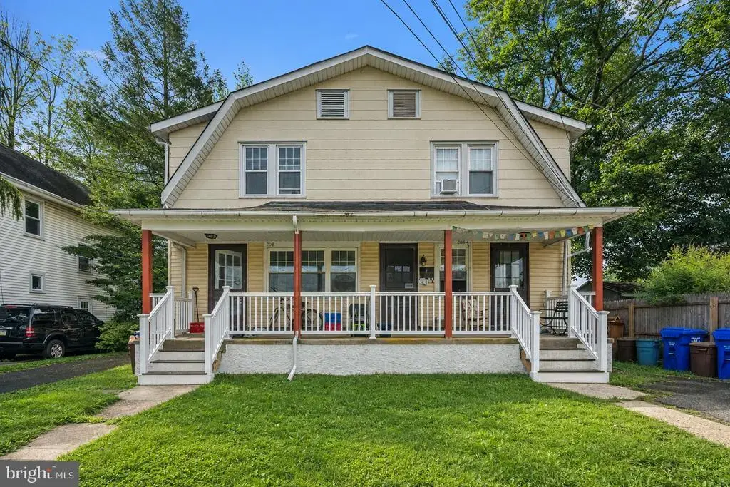 206 Brookdale Ave, GLENSIDE