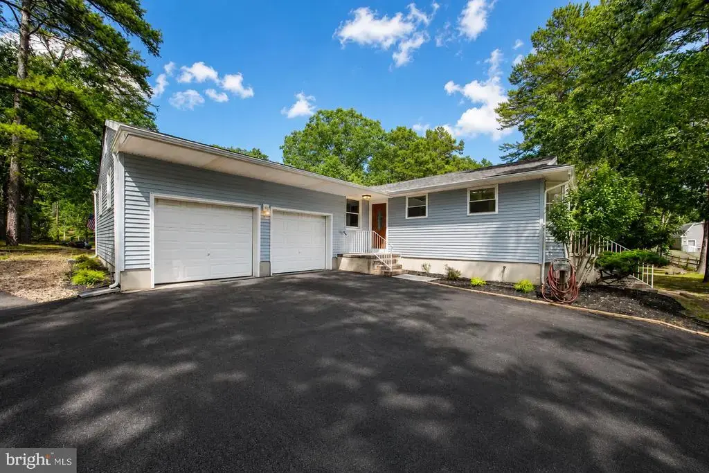64 Summit Dr, TABERNACLE