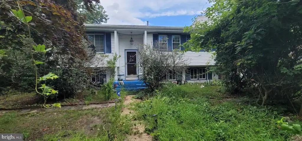 7 Sommers Ln, BROWNS MILLS