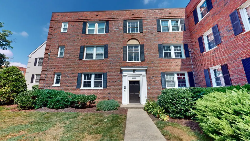 3809 W St Se #301, WASHINGTON