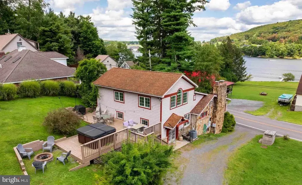 892 Marsh Hill Rd, MC HENRY