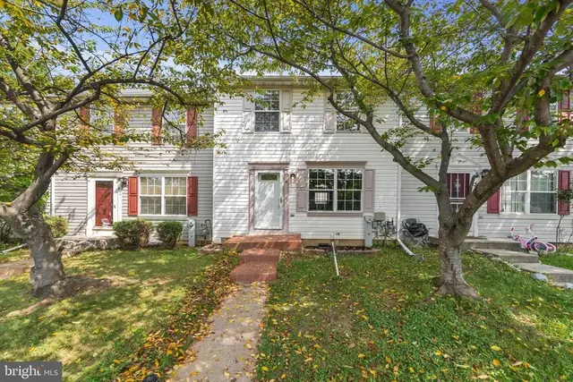 4 Nancy Ct, Rosedale