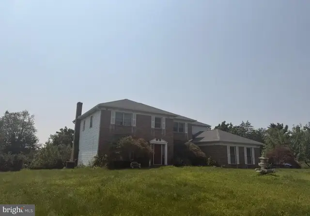 620 Wyndrise Dr, Blue Bell