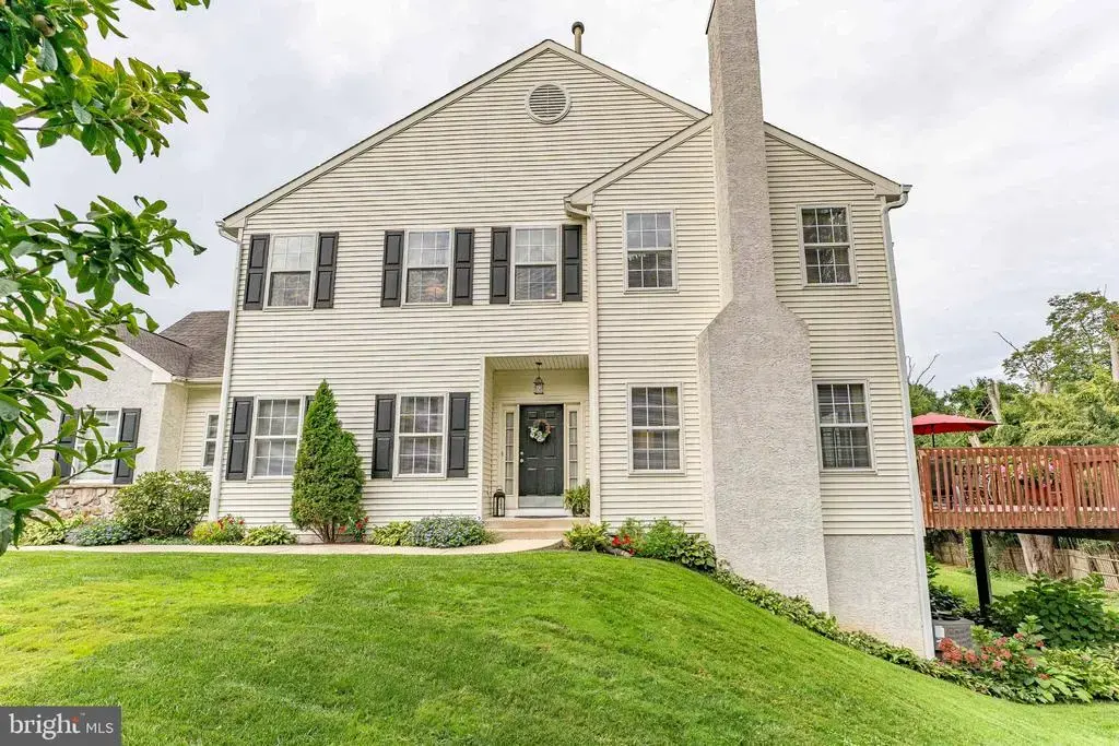 366 Galway Dr, WEST CHESTER
