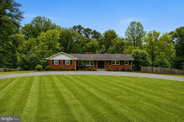 16301 Abbey Dr, Bowie