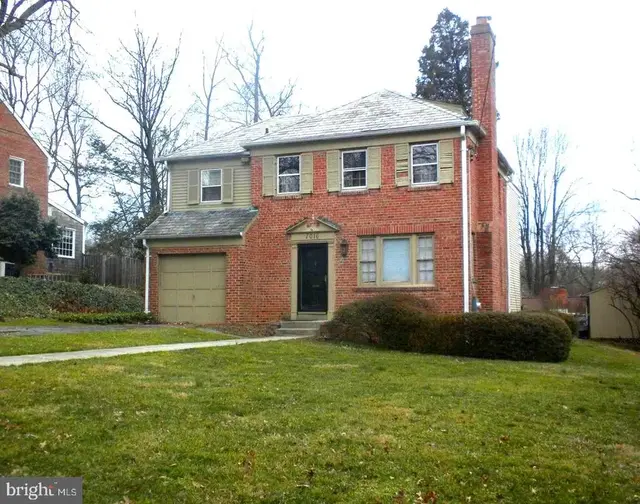 7016 Western Ave, Chevy Chase