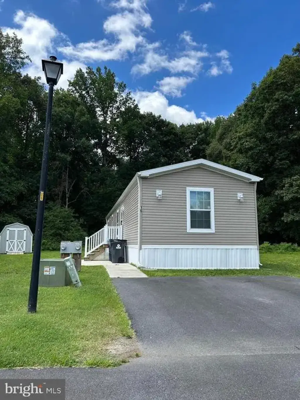 16 Loxley Ln, HARTLY