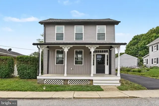 20 N Walnut St, Rising Sun