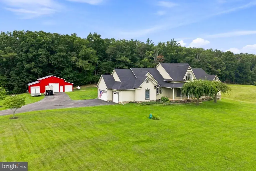 2216 Laurel Grove Rd, WINCHESTER