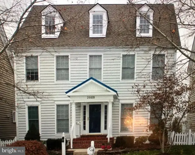 20409 Plainfield St, Ashburn