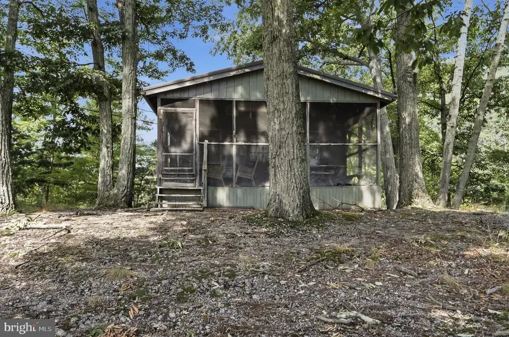 564 Highland Springs Rd, MOOREFIELD
