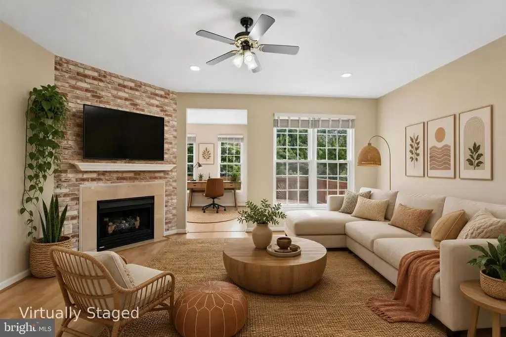 13135 Park Crescent Cir, HERNDON