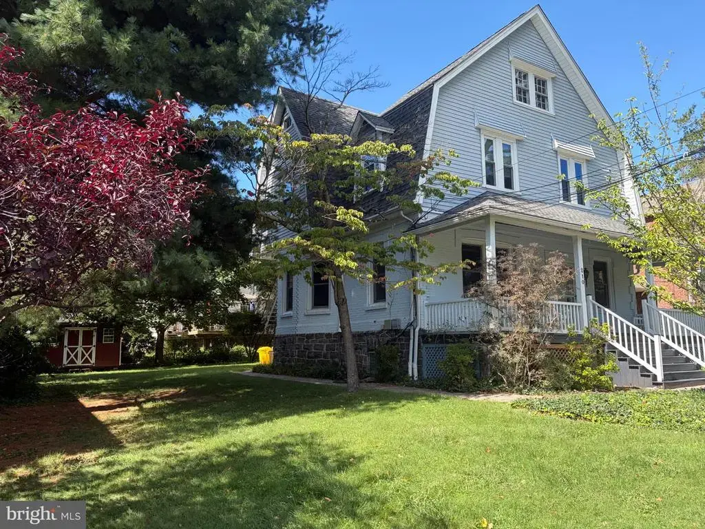 210 Grayling Ave, NARBERTH