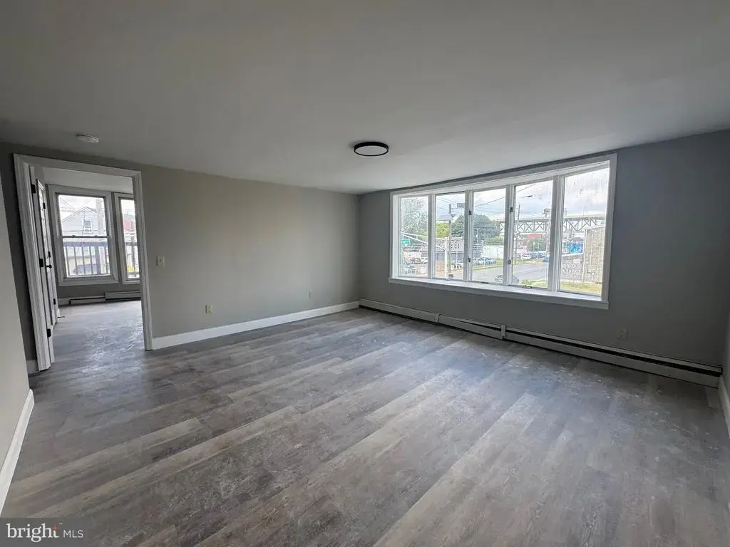 242 N Broadway #b, GLOUCESTER CITY