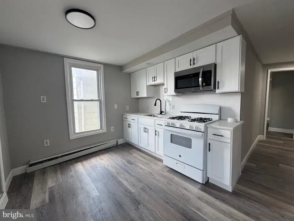 242 N Broadway #c, GLOUCESTER CITY