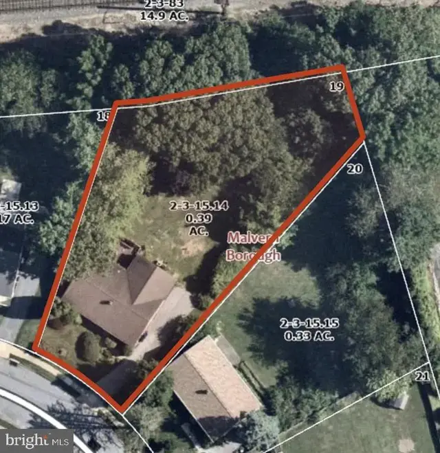 8 Karen Dr, Malvern