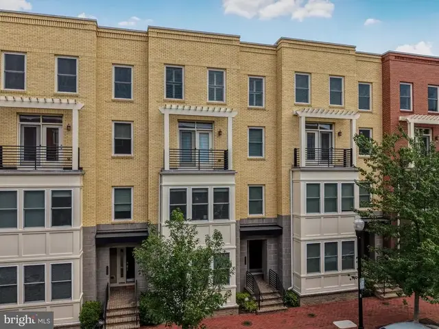 1911 Main Line Blvd #102, Alexandria