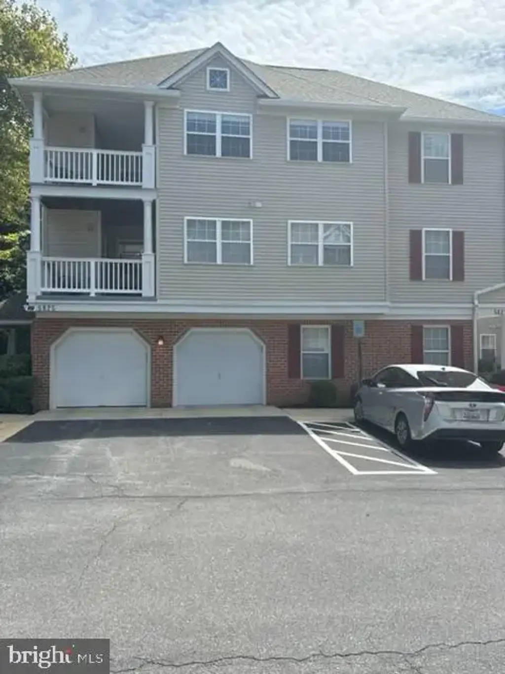 5827 Wyndham Cir #102, COLUMBIA