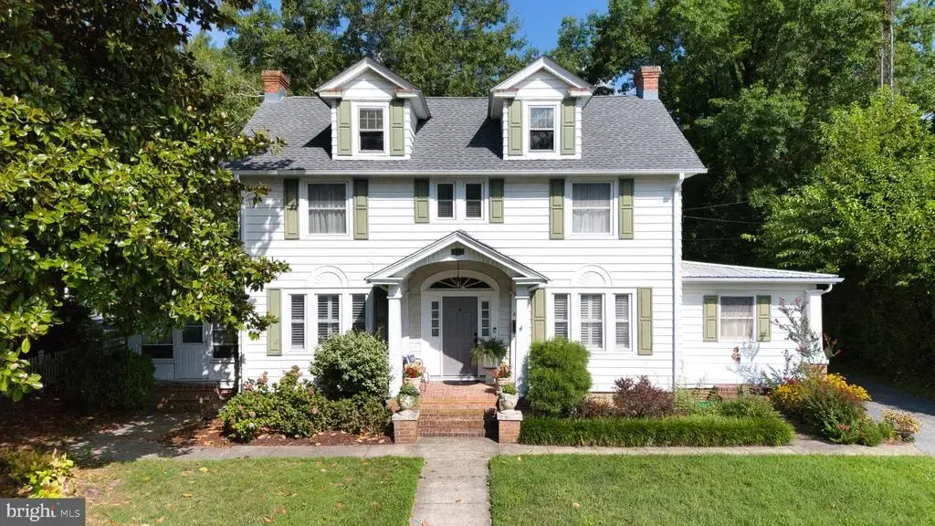 414 W Market St, GEORGETOWN