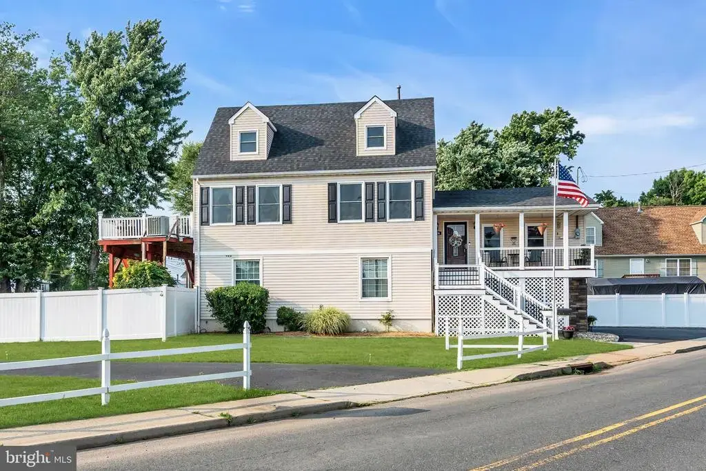 106 Main St, PORT MONMOUTH