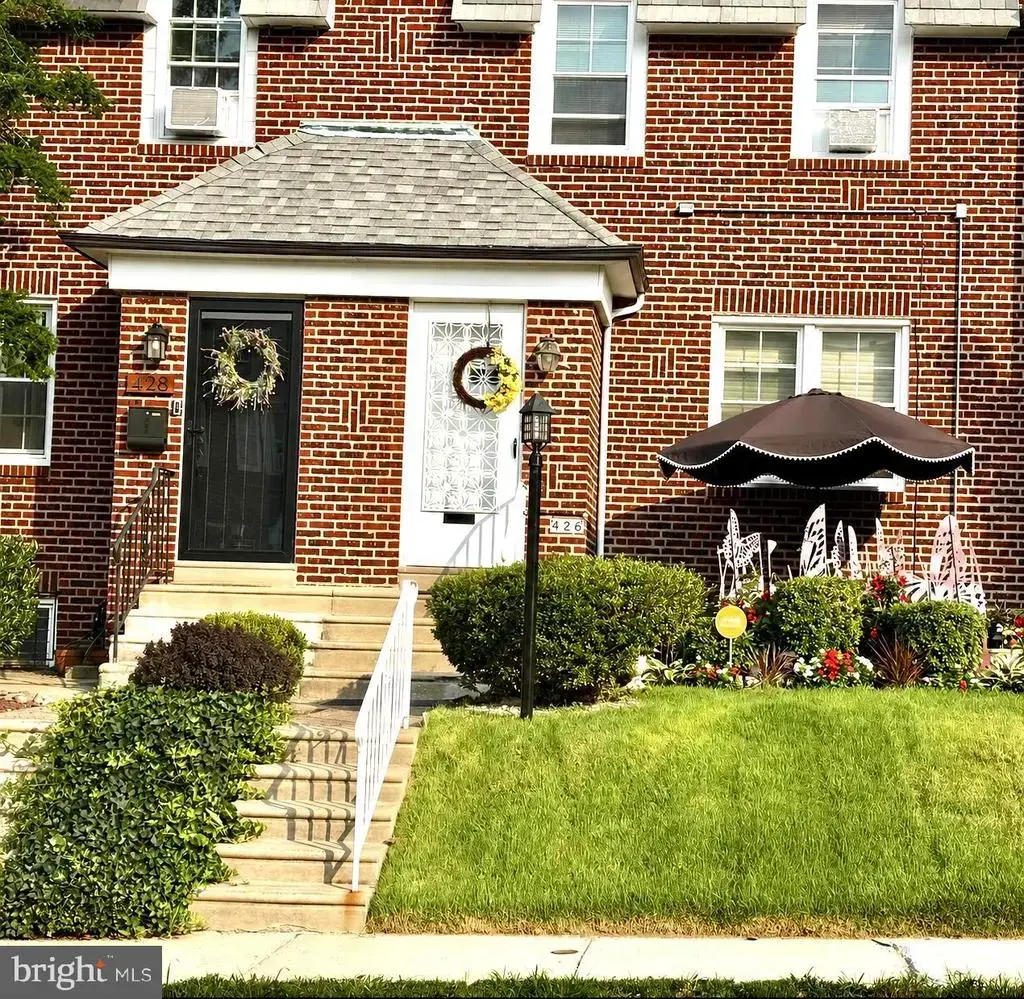 426 E Slocum St E, PHILADELPHIA