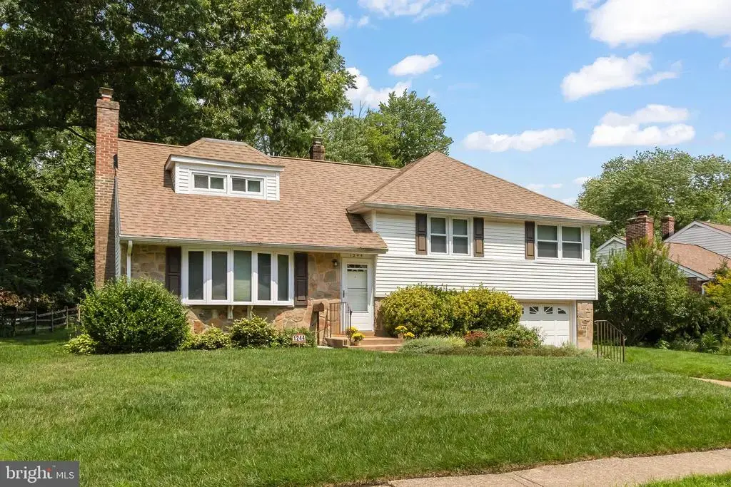 1244 Faun Rd, WILMINGTON