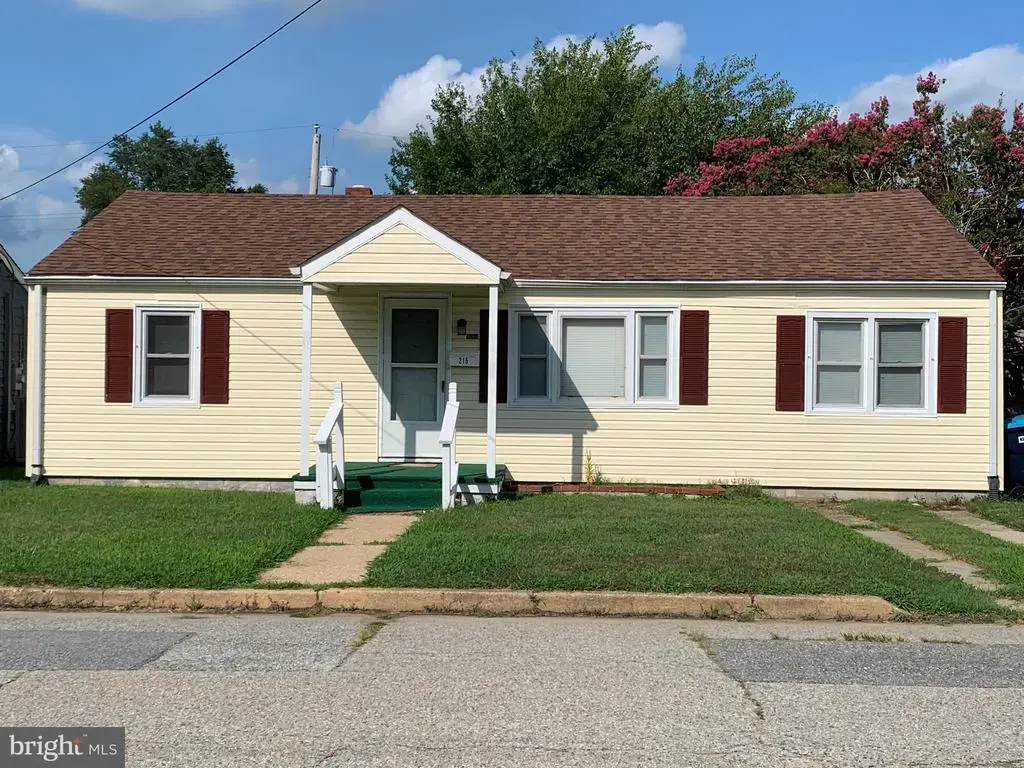216 N High St, SMYRNA