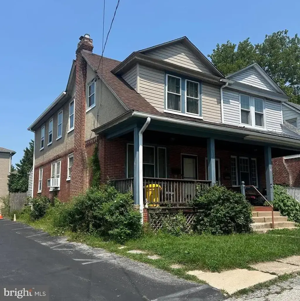 16 N Wyoming Ave, ARDMORE